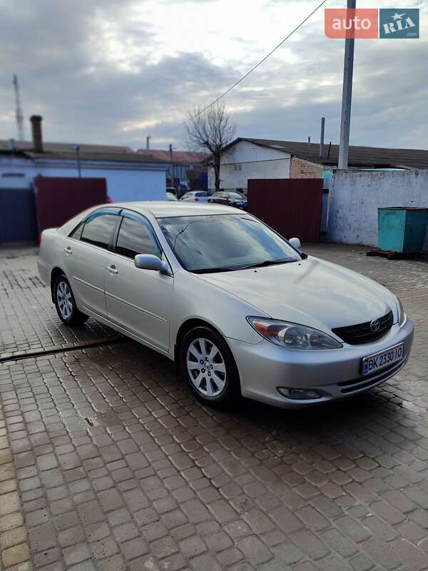 Седан Toyota Camry 2004 в Рокитном
