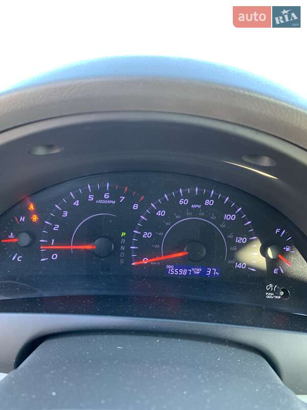 Седан Toyota Camry 2010 в Ровно