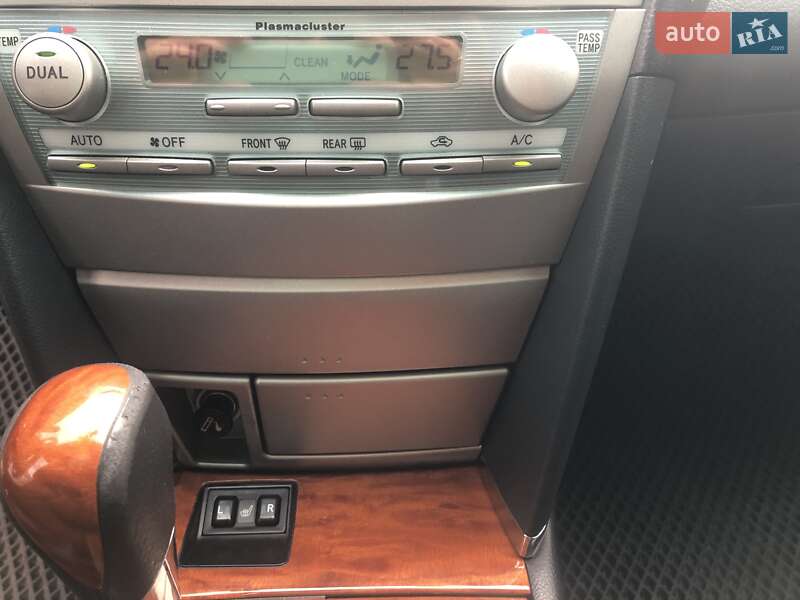 Седан Toyota Camry 2007 в Глобиному