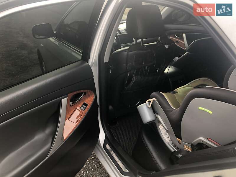 Седан Toyota Camry 2007 в Глобиному