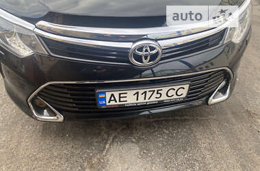 Седан Toyota Camry 2016 в Днепре