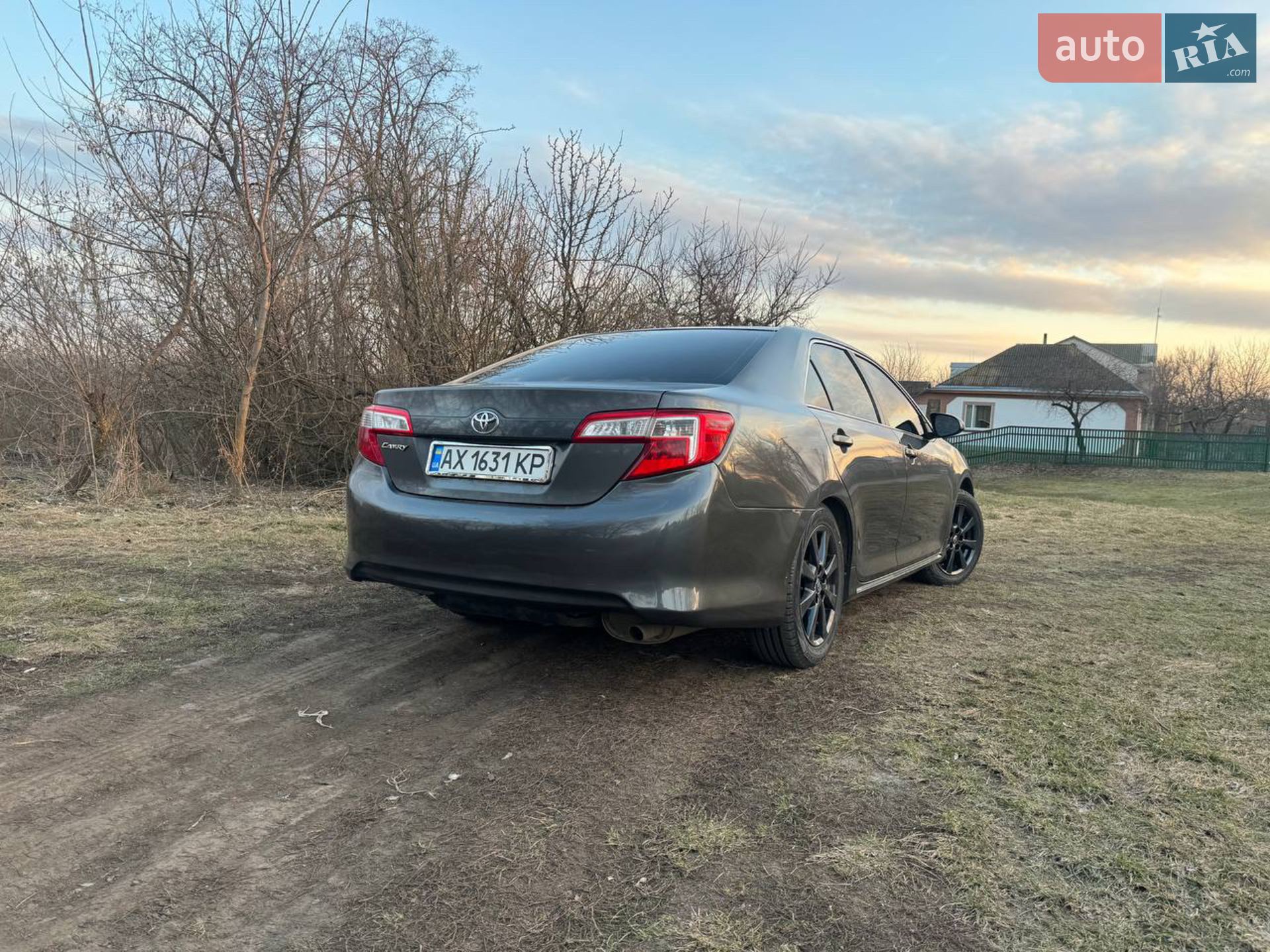 2014 Toyota Camry - мініатюра 3