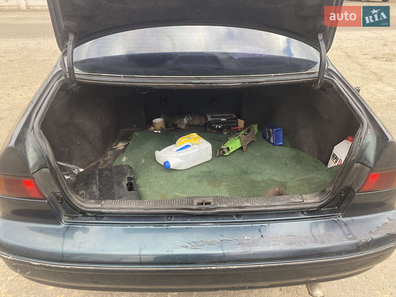 Седан Toyota Camry 1998 в Харькове