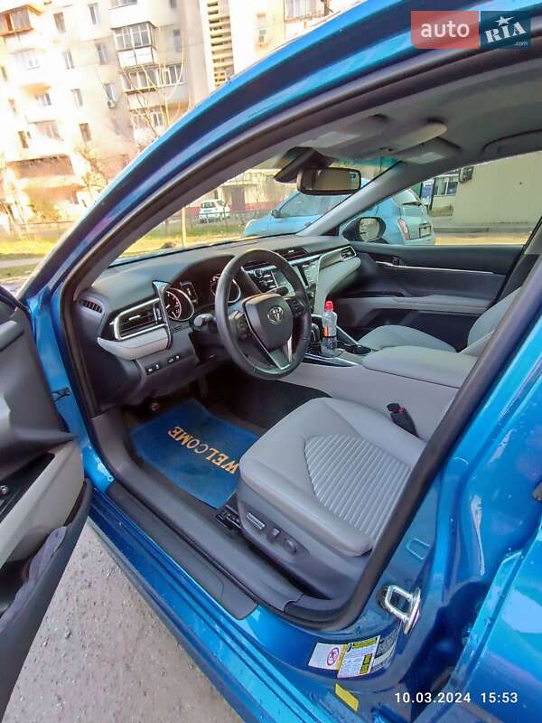 Седан Toyota Camry 2017 в Одесі