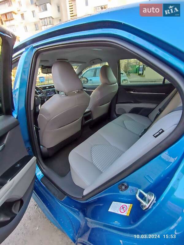 Седан Toyota Camry 2017 в Одесі