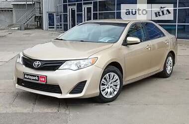 Седан Toyota Camry 2011 в Харькове