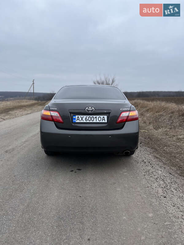 Седан Toyota Camry 2006 в Харькове