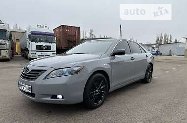 Седан Toyota Camry 2006 в Киеве