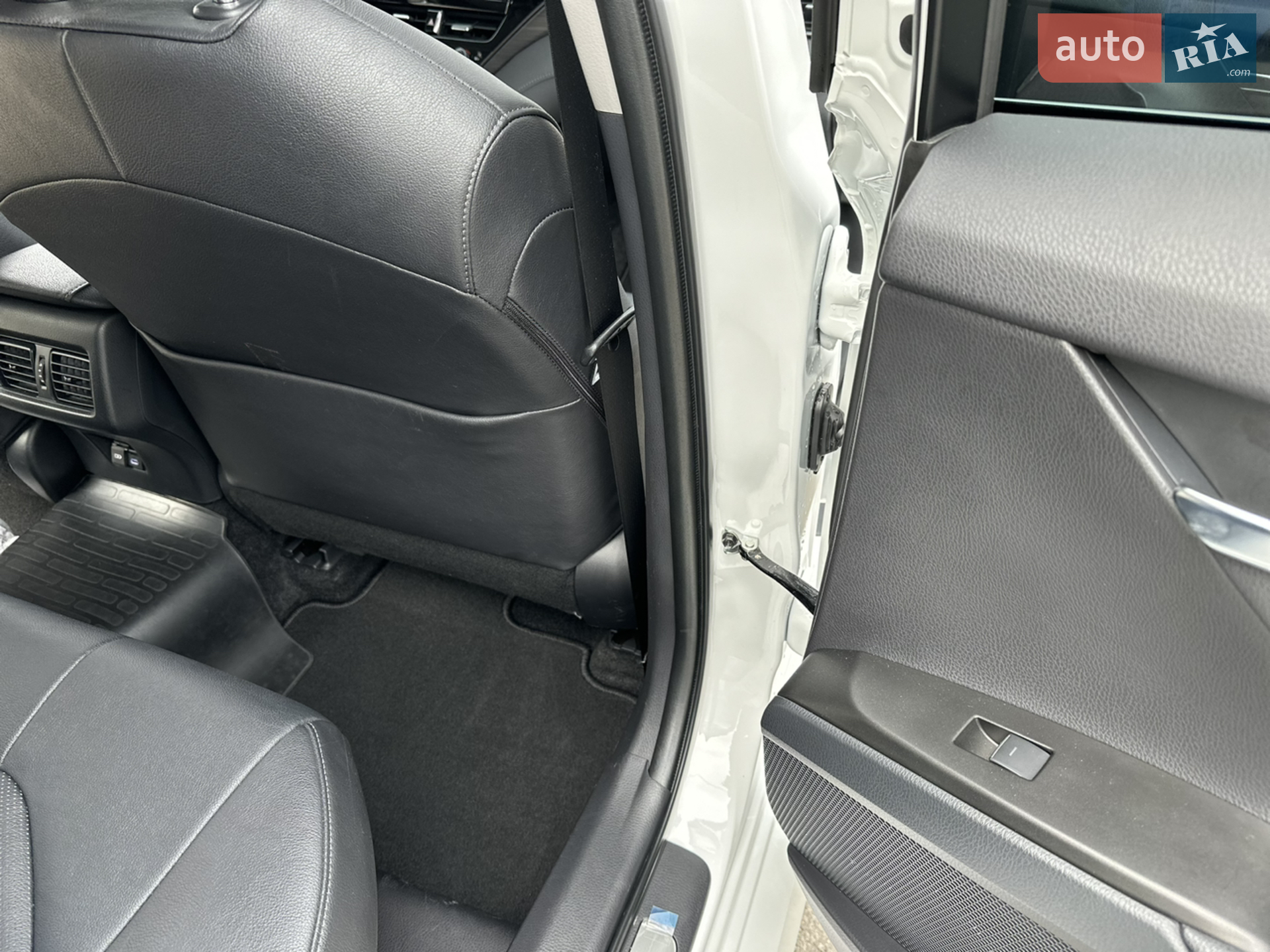 2022 Toyota Camry - мініатюра 6