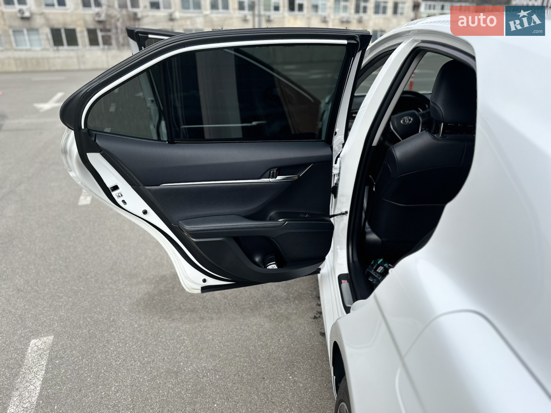 2022 Toyota Camry - мініатюра 16