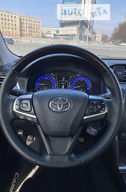 Седан Toyota Camry 2014 в Харкові