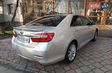 Седан Toyota Camry 2011 в 