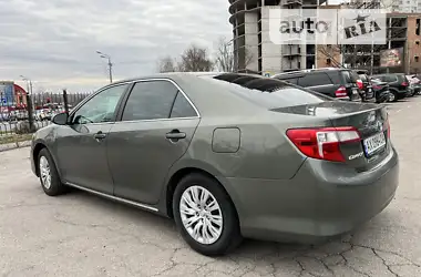 Toyota Camry 2013