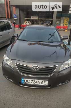 Седан Toyota Camry 2006 в Львові