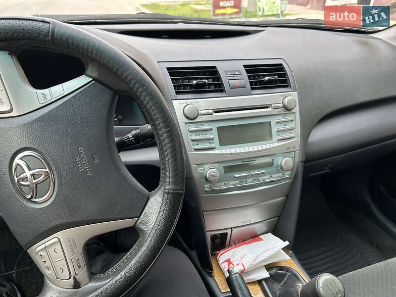 Седан Toyota Camry 2006 в Ізмаїлі