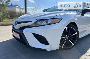 Седан Toyota Camry 2018 в 