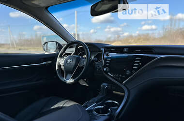 Седан Toyota Camry 2018 в 