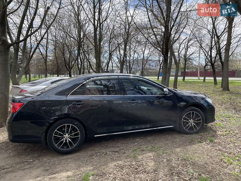 Седан Toyota Camry 2011 в Харкові