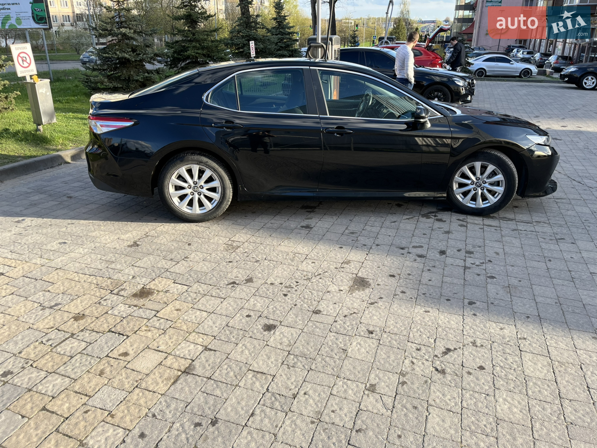 2018 Toyota Camry - мініатюра 4