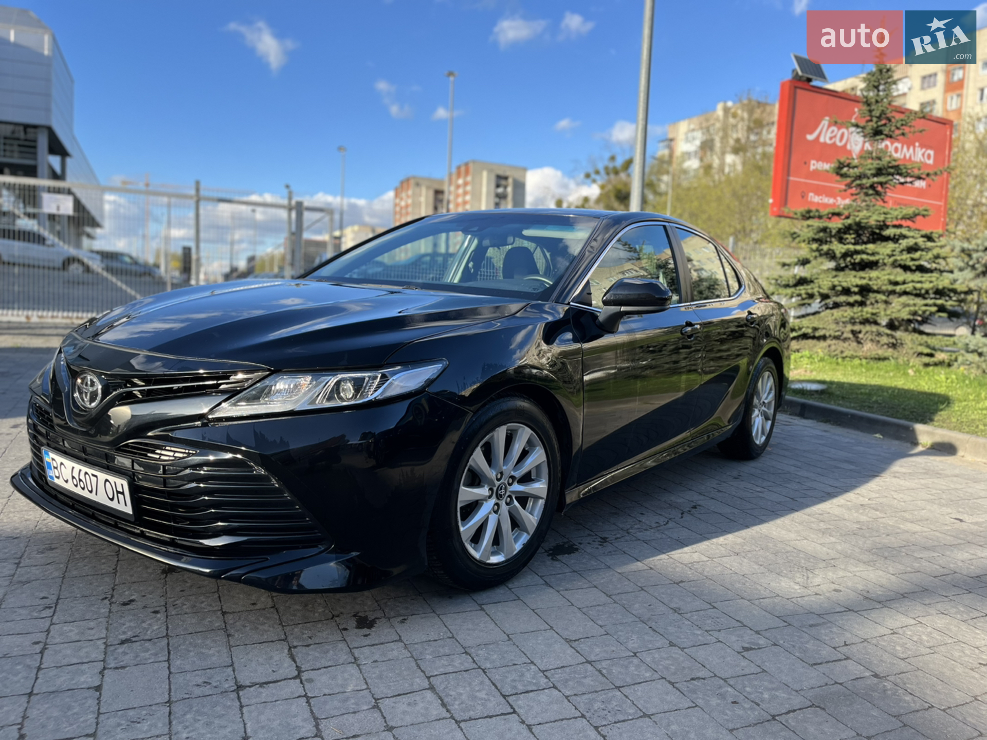2018 Toyota Camry - мініатюра 18