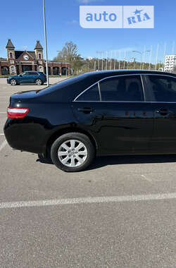 Седан Toyota Camry 2008 в Києві