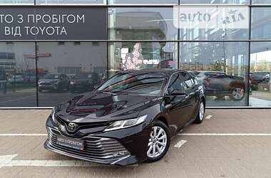 Седан Toyota Camry 2017 в Києві