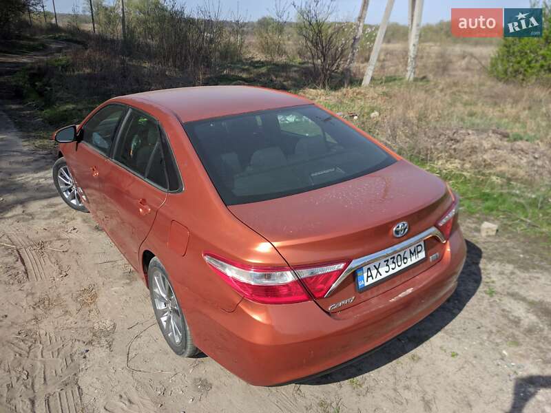Седан Toyota Camry 2015 в Харкові