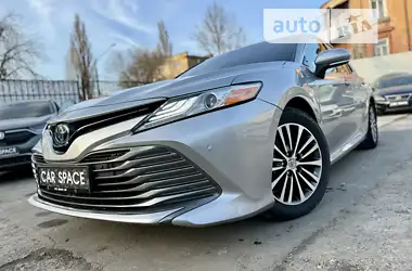 Toyota Camry 2018