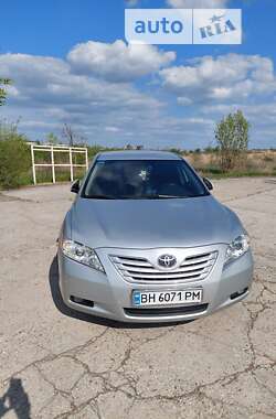 Седан Toyota Camry 2008 в Южноукраинске