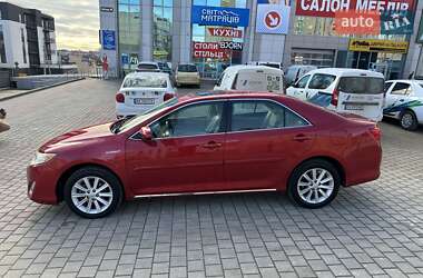 Седан Toyota Camry 2013 в Тернополе