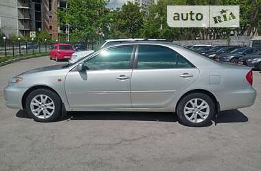 Седан Toyota Camry 2004 в Харкові