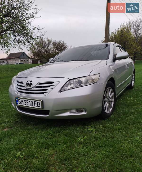 Седан Toyota Camry 2008 в Сумах