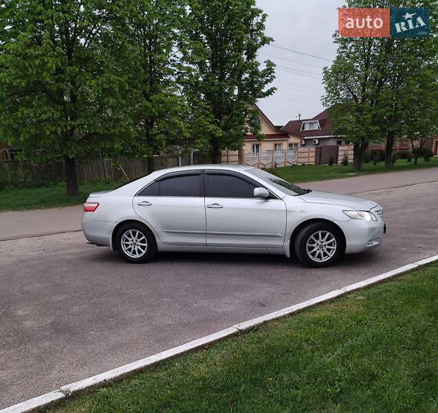 Седан Toyota Camry 2008 в Сумах