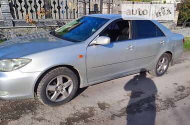 Седан Toyota Camry 2005 в Виннице