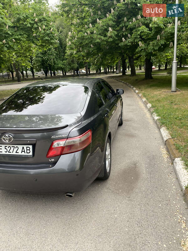 Седан Toyota Camry 2006 в Нікополі