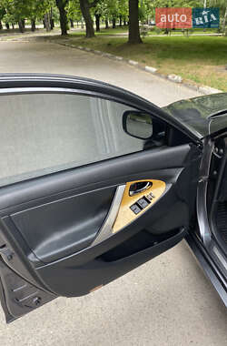 Седан Toyota Camry 2006 в 