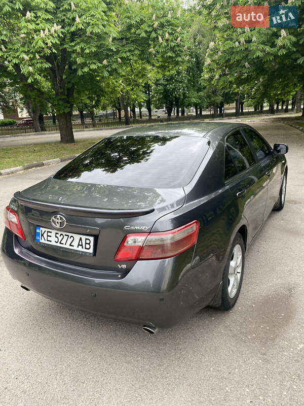 Седан Toyota Camry 2006 в Нікополі