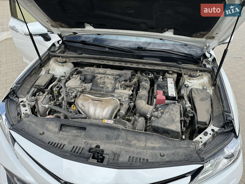 Седан Toyota Camry 2017 в Одессе