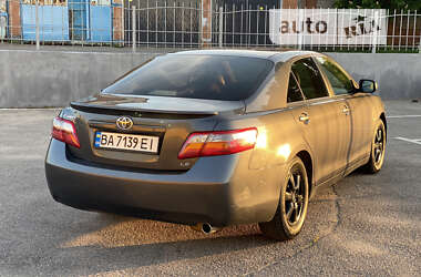 Седан Toyota Camry 2007 в Кропивницком