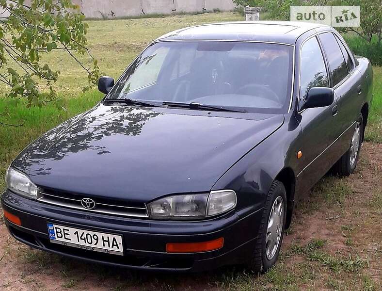 Седан Toyota Camry 1994 в Николаеве