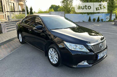 Седан Toyota Camry 2012 в Виннице