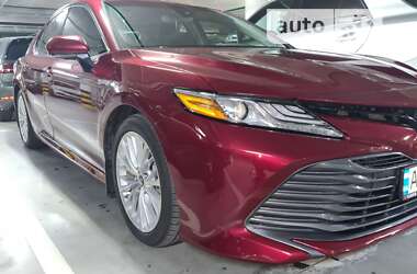 Седан Toyota Camry 2018 в Києві