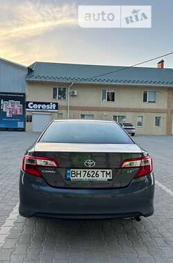 Седан Toyota Camry 2014 в Измаиле