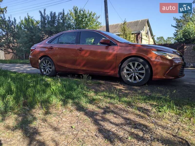 Седан Toyota Camry 2015 в Харкові
