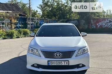 Седан Toyota Camry 2011 в Києві