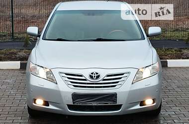 Седан Toyota Camry 2008 в Желтых Водах