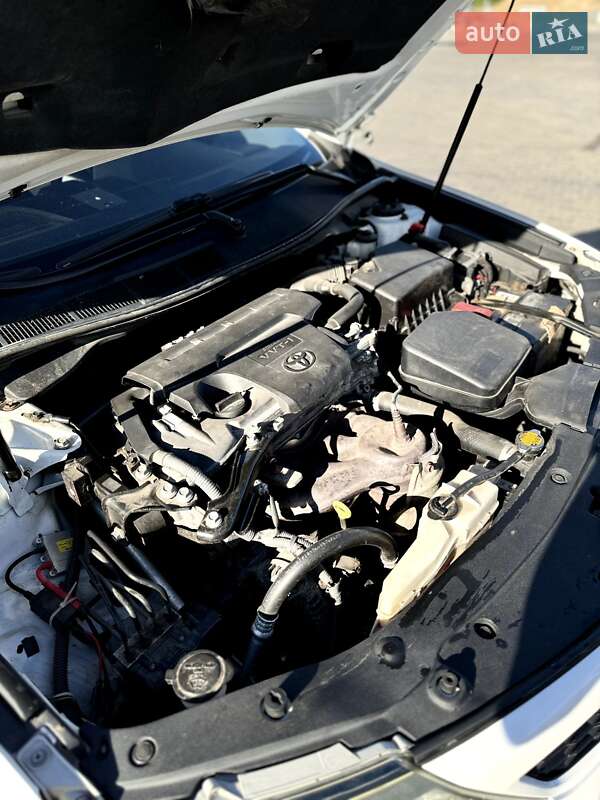 Седан Toyota Camry 2013 в Фастові