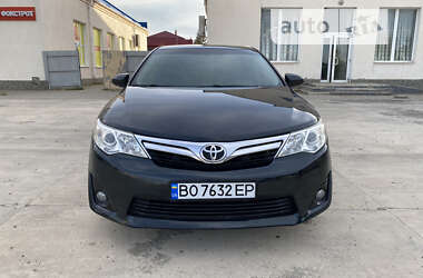 Седан Toyota Camry 2012 в Подольске