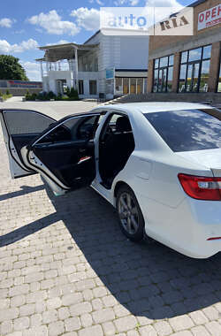 Седан Toyota Camry 2011 в Снятині