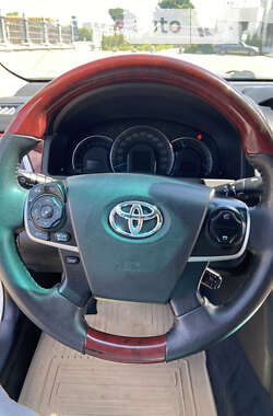 Седан Toyota Camry 2011 в Снятине